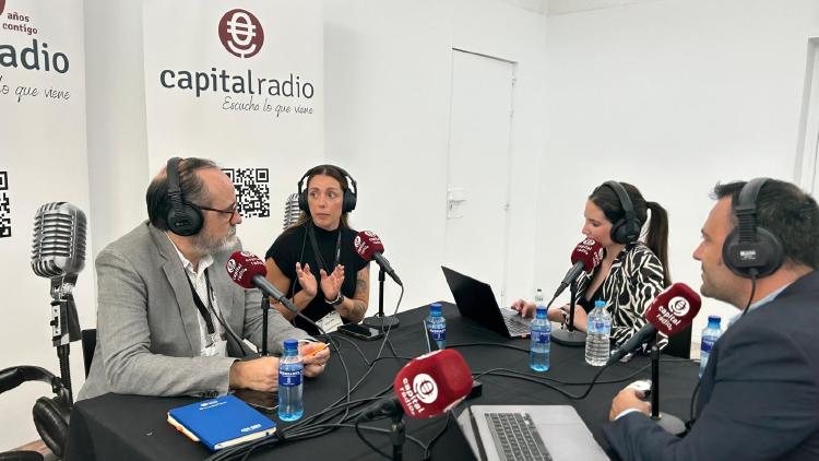 Marlene Santos, Senior Customer Sucess Manager en Rapid7; y Asterio Fernández, arquitecto de Soluciones de Integrity 360. Marlene Santos, Senior Customer Sucess Manager en Rapid7; y Asterio Fernández, arquitecto de Soluciones de Integrity 360.