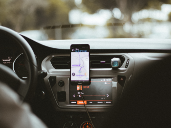 VTC   Uber   Photo by Humphrey Muleba on Unsplash