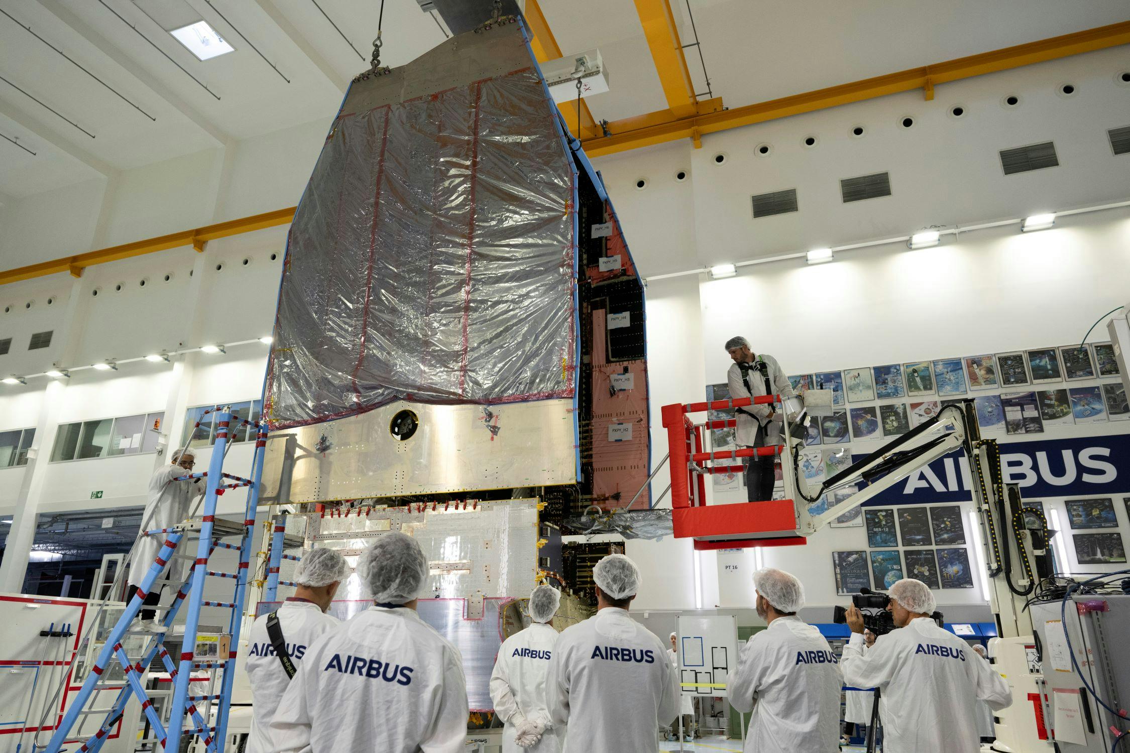 Construcción del satélite SapinSat NG 1 (Imagen: Airbus)