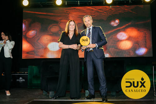 Celia Caño y José Ángel Preciados_Premio Dux Diversidad 2024 Celia Caño y José Ángel Preciados_Premio Dux Diversidad 2024