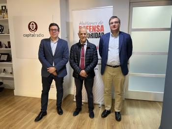 José Manuel Mondéjar (Navantia), Alberto Corres (SYMDEX) y José Andrés Lopez de Fez (GDELS Santa Barbara sistemas) José Manuel Mondéjar (Navantia), Alberto Corres (SYMDEX) y José Andrés Lopez de Fez (GDELS Santa Barbara sistemas)