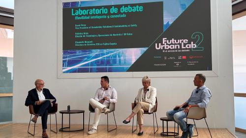 Chimo Ortega ha moderado el último Laboratorio de Debate del Future Urban Lab 2 dedicado a la movilidad inteligente y conectada. Chimo Ortega ha moderado el último Laboratorio de Debate del Future Urban Lab 2 dedicado a la movilidad inteligente y conectada.