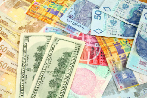 Billetes de diferentes divisas