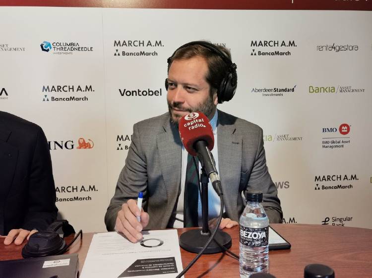 ERm1uj0X0AAz_Pu ERm1uj0X0AAz_Pu