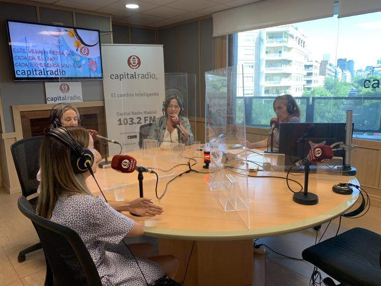 Anna Bajo, Arantxa Hernando y Penélope Salas durante el programa