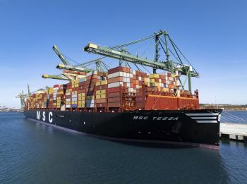 Contenedores en un buque de MSC Contenedores en un buque de MSC