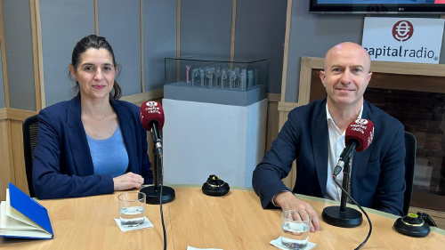 Almudena Cano, responsable de Desarrollo Urbano Sostenible de Metrovacesa; y Miguel Díaz Batanero, director de Suelo de Metrovacesa. Almudena Cano, responsable de Desarrollo Urbano Sostenible de Metrovacesa; y Miguel Díaz Batanero, director de Suelo de Metrovacesa.