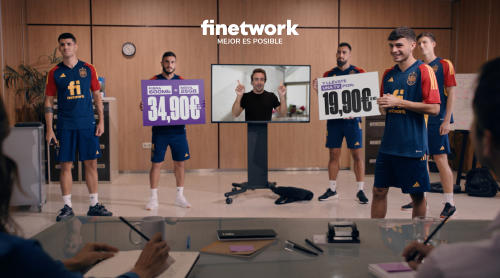 Los jugadores de la Seleccio´n presenta la nueva campan_a de Finetwork Los jugadores de la Seleccio´n presenta la nueva campan_a de Finetwork