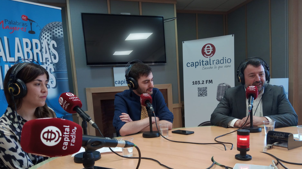 Programa Especial de Palabras Mayores en colaboración con el Grupo Social Lares. Programa Especial de Palabras Mayores en colaboración con el Grupo Social Lares.