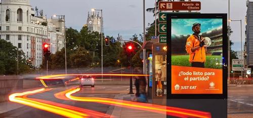 jcdecaux compra clear channel jcdecaux compra clear channel