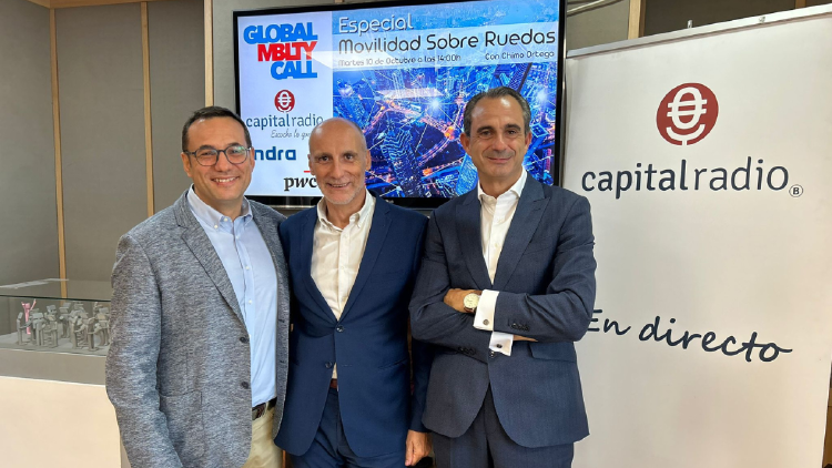 Félix Pérez Fajardo, gerente comercial del Global Mobility Call; Chimo Ortega, director de Movilidad sobre Ruedas; y Manuel Díaz, socio responsable de Productos Industriales, Manufacturing y Automoción de PwC España. Félix Pérez Fajardo, gerente comercial del Global Mobility Call; Chimo Ortega, director de Movilidad sobre Ruedas; y Manuel Díaz, socio responsable de Productos Industriales, Manufacturing y Automoción de PwC España.